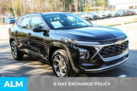 More photos of 2025 Chevrolet Trax LT at ALM Mall of Georgia, GA