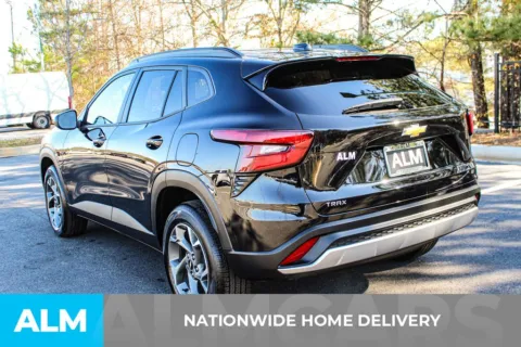 More photos of 2025 Chevrolet Trax LT at ALM Mall of Georgia, GA