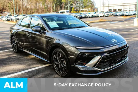 More photos of 2025 Hyundai Sonata SEL at ALM Mall of Georgia, GA