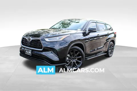 Black 2023 Toyota Highlander L for sale in Buford, GA