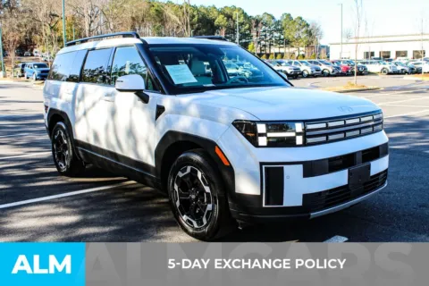More photos of 2025 Hyundai Santa Fe SEL at ALM Mall of Georgia, GA