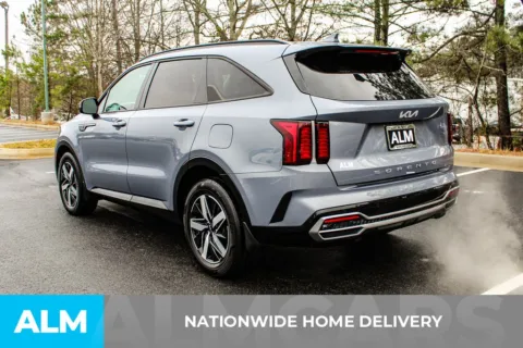 More photos of 2022 Kia Sorento S at ALM Mall of Georgia, GA