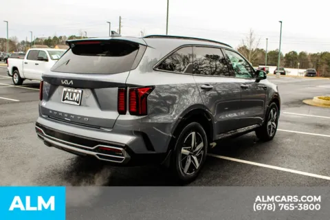 More photos of 2022 Kia Sorento S at ALM Mall of Georgia, GA