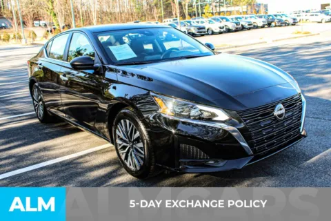 More photos of 2025 Nissan Altima 2.5 SV at ALM Mall of Georgia, GA