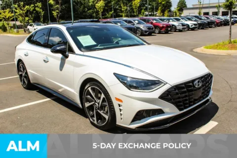 More photos of 2023 Hyundai Sonata SEL Plus at ALM Mall of Georgia, GA
