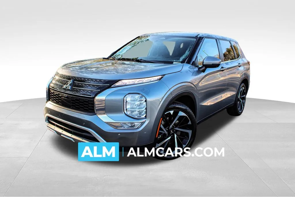 Silver 2024 Mitsubishi Outlander SE for sale in Buford, GA