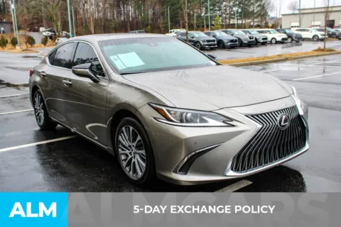 More photos of 2021 Lexus ES 350 at ALM Mall of Georgia, GA