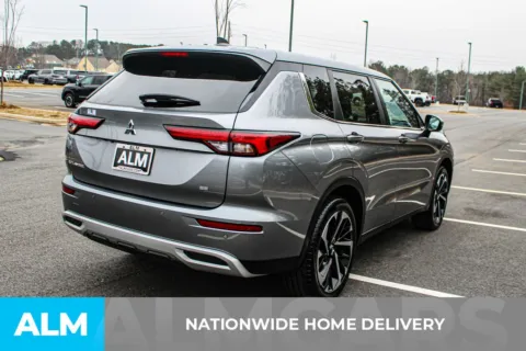 More photos of 2024 Mitsubishi Outlander SE at ALM Mall of Georgia, GA