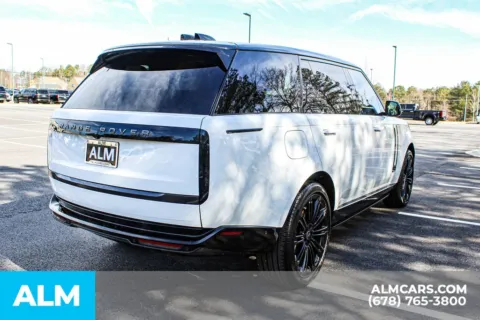 More photos of 2025 Land Rover Range Rover SE at ALM Mall of Georgia, GA