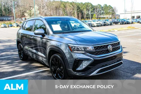 Another view of 2024 Volkswagen Taos 1.5T SE for sale in Buford, GA at ALM Mall of Georgia