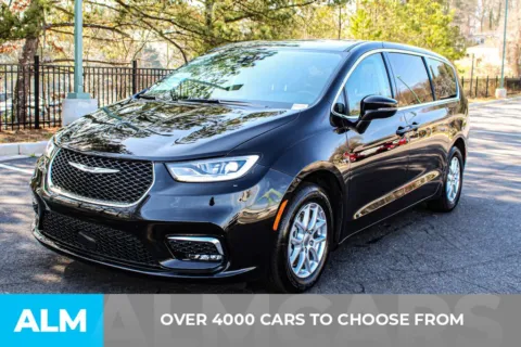 Photos of 2024 Chrysler Pacifica Touring L for sale in Buford, GA at ALM Mall of Georgia