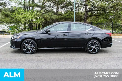 More photos of 2025 Nissan Altima 2.5 SR at ALM Mall of Georgia, GA