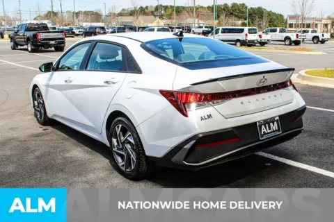 More photos of 2025 Hyundai Elantra SEL Sport at ALM Mall of Georgia, GA
