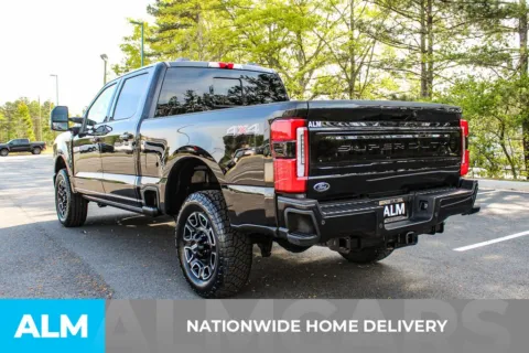 More photos of 2025 Ford F-350SD Platinum at ALM Mall of Georgia, GA