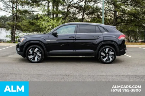 More photos of 2025 Volkswagen Atlas Cross Sport 2.0T SE w/Technology at ALM Mall of Georgia, GA