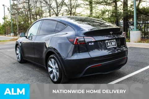 More photos of 2024 Tesla Model Y Long Range at ALM Mall of Georgia, GA