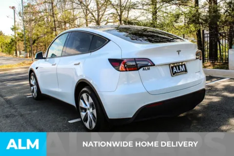 More photos of 2021 Tesla Model Y Long Range at ALM Mall of Georgia, GA