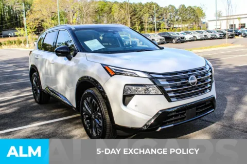 More photos of 2025 Nissan Rogue Platinum at ALM Mall of Georgia, GA