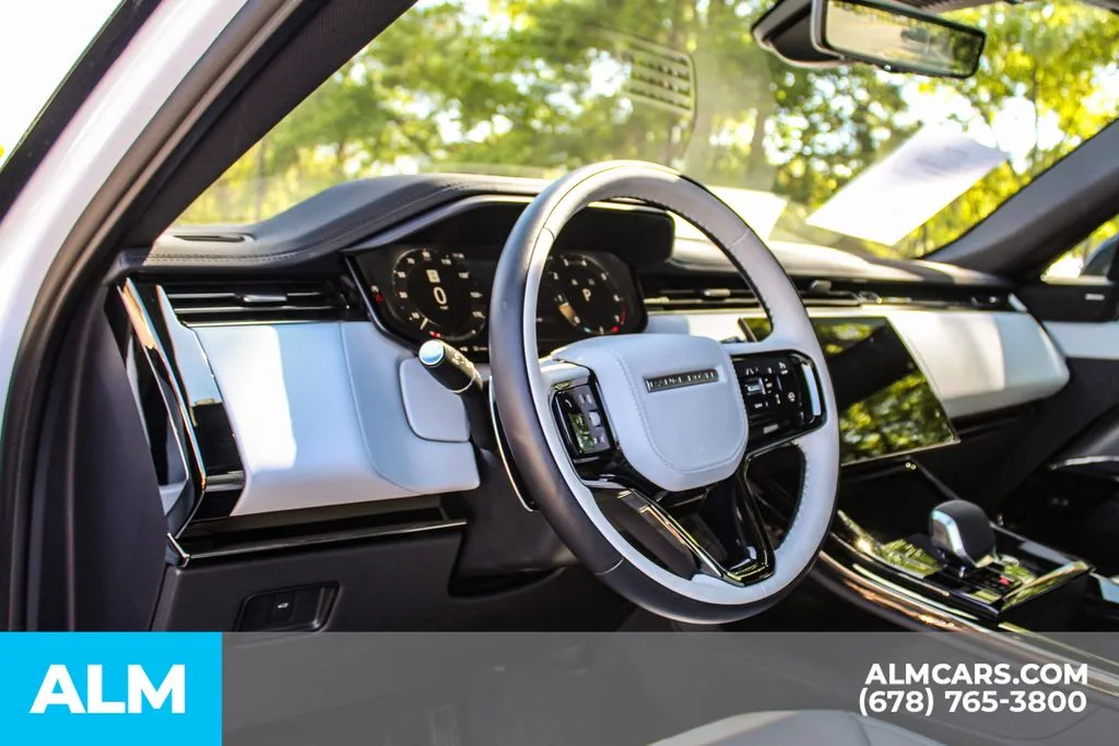 2025 Land Rover Range Rover Sport 33