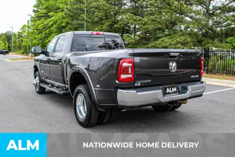 More photos of 2022 Ram 3500 Laramie at ALM Mall of Georgia, GA