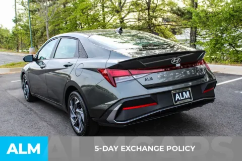 More photos of 2025 Hyundai Elantra SEL Sport at ALM Mall of Georgia, GA