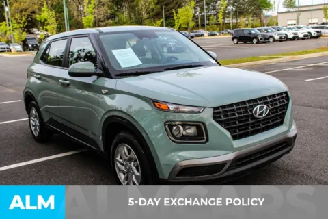 More photos of 2025 Hyundai Venue SE at ALM Mall of Georgia, GA