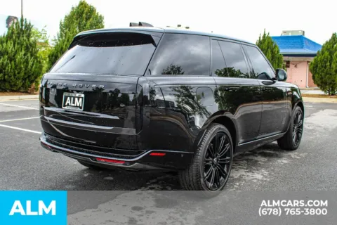 More photos of 2024 Land Rover Range Rover SE at ALM Mall of Georgia, GA