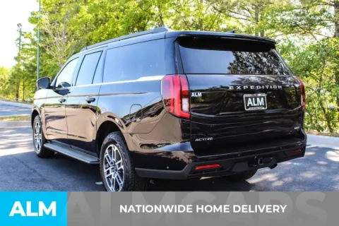 More photos of 2025 Ford Expedition Max Active at ALM Mall of Georgia, GA