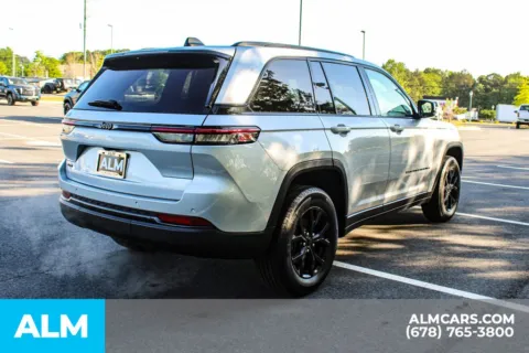 More photos of 2025 Jeep Grand Cherokee Altitude at ALM Mall of Georgia, GA