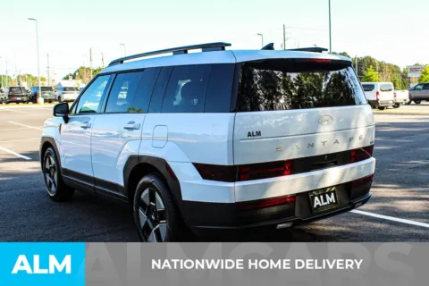 More photos of 2025 Hyundai Santa Fe Hybrid SEL at ALM Mall of Georgia, GA