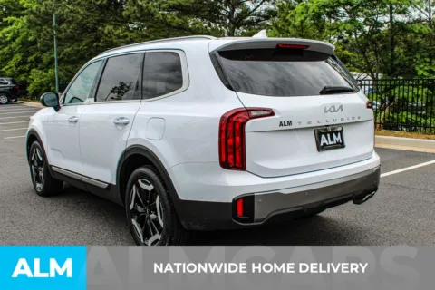 More photos of 2025 Kia Telluride S at ALM Mall of Georgia, GA