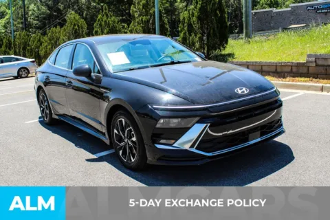 More photos of 2025 Hyundai Sonata SEL at ALM Mall of Georgia, GA