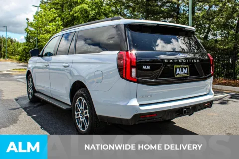 More photos of 2025 Ford Expedition Max Active at ALM Mall of Georgia, GA