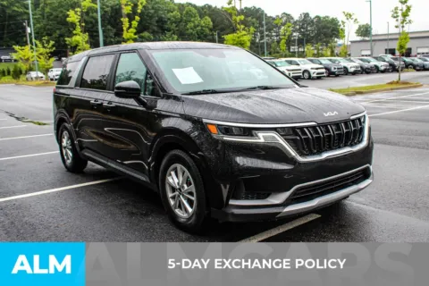 More photos of 2022 Kia Carnival LXS at ALM Mall of Georgia, GA
