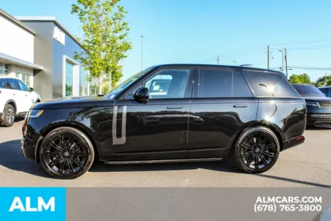More photos of 2025 Land Rover Range Rover SE at ALM Mall of Georgia, GA