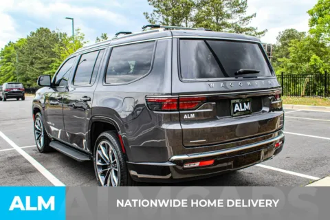 More photos of 2022 Jeep Wagoneer Series II at ALM Mall of Georgia, GA