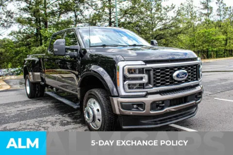 More photos of 2023 Ford F-450SD King Ranch at ALM Mall of Georgia, GA