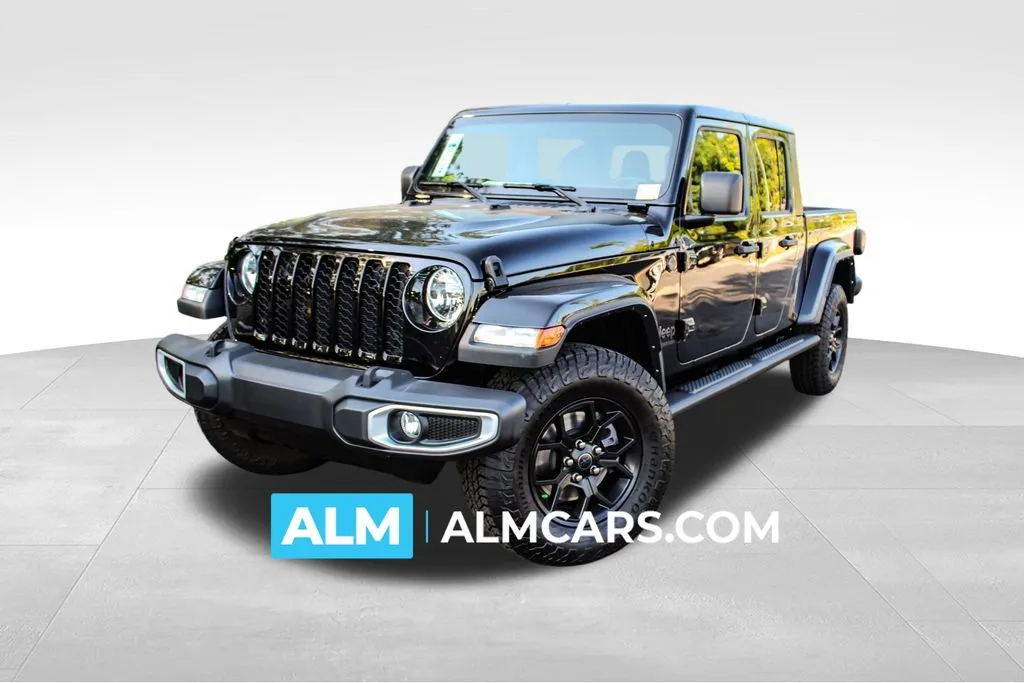 2022 Jeep Gladiator Sport S's photo
