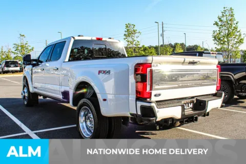 More photos of 2023 Ford F-450SD Platinum at ALM Mall of Georgia, GA