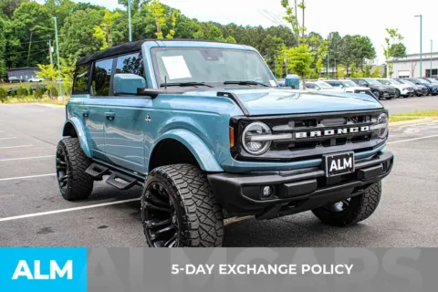 More photos of 2023 Ford Bronco Outer Banks at ALM Mall of Georgia, GA