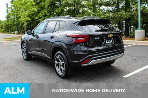 More photos of 2025 Chevrolet Trax LT at ALM Mall of Georgia, GA
