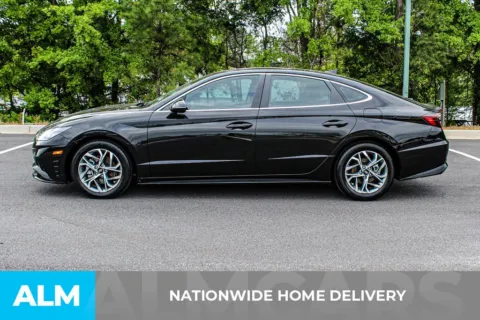 More photos of 2023 Hyundai Sonata SEL at ALM Mall of Georgia, GA