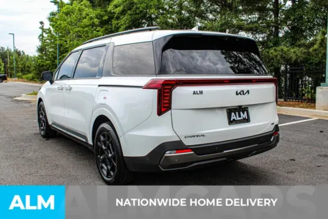 More photos of 2025 Kia Carnival Hybrid SX Prestige at ALM Mall of Georgia, GA