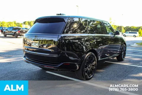 More photos of 2025 Land Rover Range Rover SE at ALM Mall of Georgia, GA