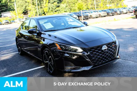 More photos of 2025 Nissan Altima 2.5 SR at ALM Mall of Georgia, GA