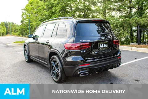 More photos of 2024 Mercedes-Benz GLB 250 at ALM Mall of Georgia, GA