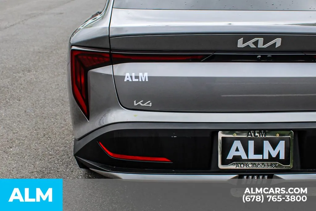 2025 Kia K4 LXS - Photo 13