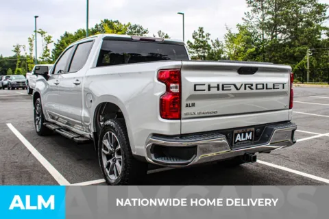 More photos of 2020 Chevrolet Silverado 1500 LT at ALM Mall of Georgia, GA