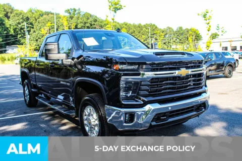 More photos of 2025 Chevrolet Silverado 3500 HD LT at ALM Mall of Georgia, GA