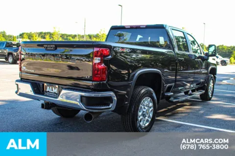 More photos of 2025 Chevrolet Silverado 3500 HD LT at ALM Mall of Georgia, GA